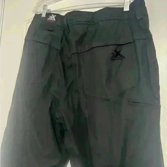 New ZeroXposur Men’s Gray Snow Ski Pants Fleece Lined Pockets Zip Ankles XL - Picture 8 of 9